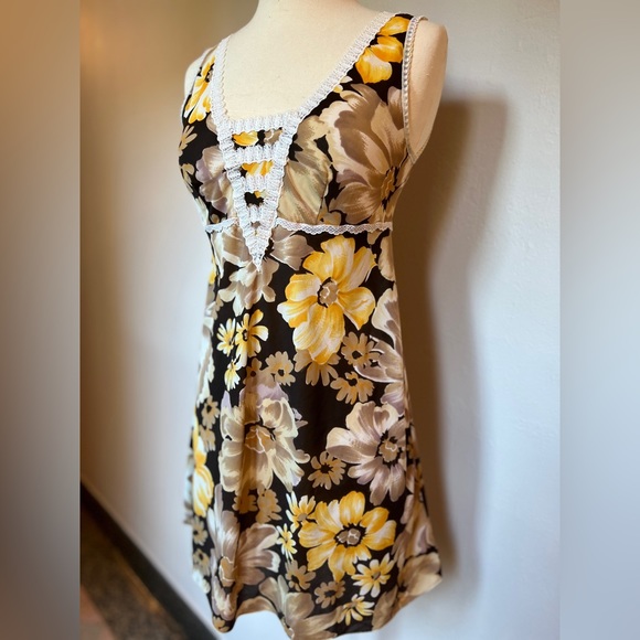 Rare find Vintage Italy 60s-70s(?)ANIC NIVION Nightdress/ Minidress. - Picture 1 of 9